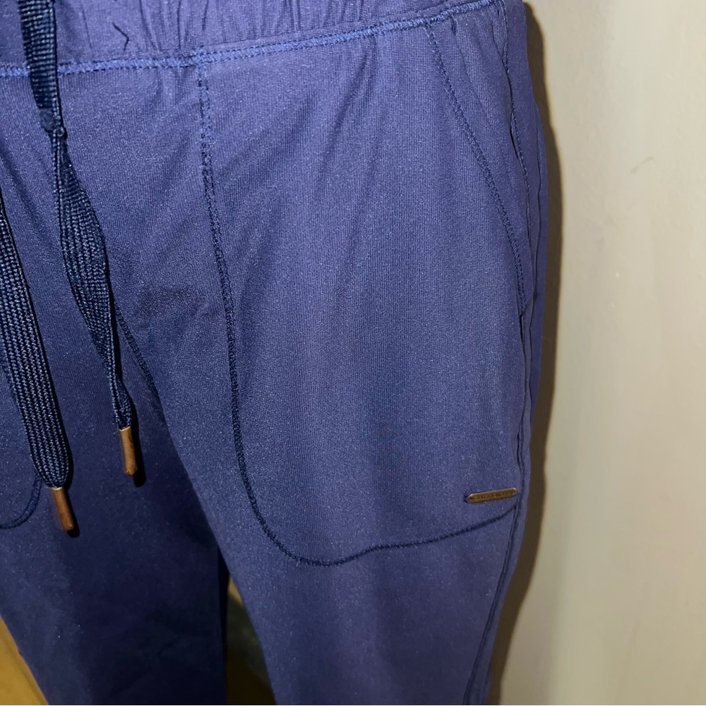 Form by Cherokee Women’s Navy Blue Scrub Set – Top & Bottom - Picture 7 of 13